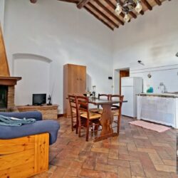 Wonderful Tuscan farmhouse for sale near Chianni (14)