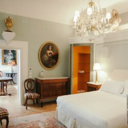 A beautiful apartment for sale in the centre of Florence Tuscany (8)