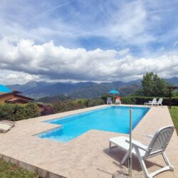 House with Pool and Views for sale in Garfagnana (13)