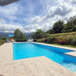 House with Pool and Views for sale in Garfagnana (16)