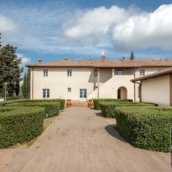 Stunning Winery for sale in Tuscany (4)