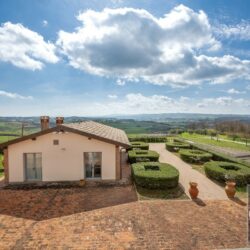 Stunning Winery for sale in Tuscany (6)