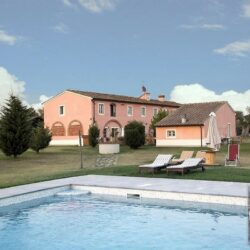 Villa with pool for sale near Altopascio Tuscany (14)