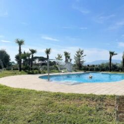 Villa with pool for sale near Altopascio Tuscany (16)