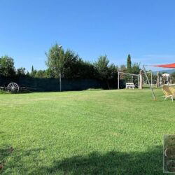 Villa with pool for sale near Altopascio Tuscany (17)