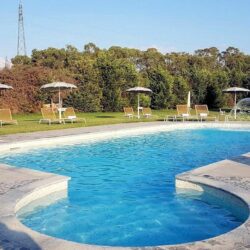 Villa with pool for sale near Altopascio Tuscany (2)