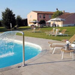 Villa with pool for sale near Altopascio Tuscany (3)