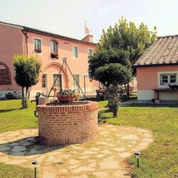 Villa with pool for sale near Altopascio Tuscany (7)