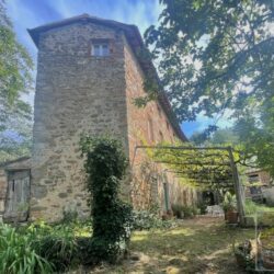 Ancient Tuscan Castle for sale with Sea view, Camaiore, Tuscany (29)