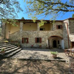 Farmhouse for sale near Gaiole in Chianti Tuscany (2)