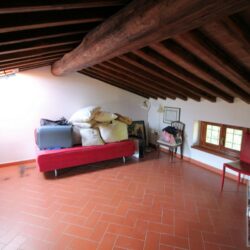 House with pool and annex for sale near Santa Maria a Monte Pisa (43)