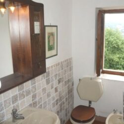 House with Pool for sale near Gallicano Lucca Tuscany (12)