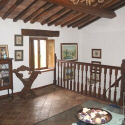 House with Pool for sale near Gallicano Lucca Tuscany (13)