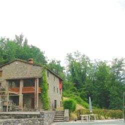 House with Pool for sale near Gallicano Lucca Tuscany (26)