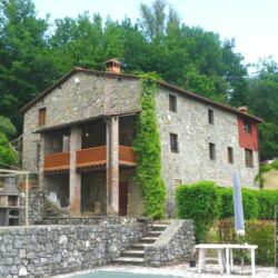 House with Pool for sale near Gallicano Lucca Tuscany (32)