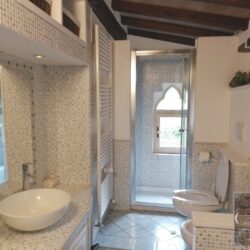 Village House with pool for sale near Bagni di Lucca Tuscany (15)