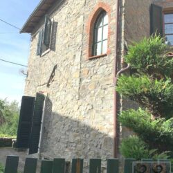 Village House with pool for sale near Bagni di Lucca Tuscany (9)