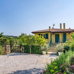 House with Pool for sale near the Tuscan coast (8)