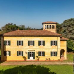 Stunning Historic Villa for sale near Fauglia Pisa Tuscany (2)